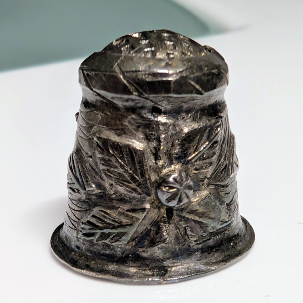 Vintage Early 1900's Sterling Silver Intricately Designed Thimble
